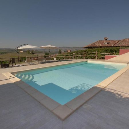 Bed and Breakfast Poggio Dei Farinetti Диано-д'Альба Экстерьер фото